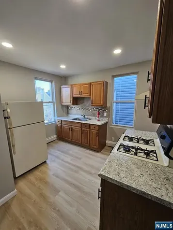 231 Clark Place Elizabeth NJ 07206