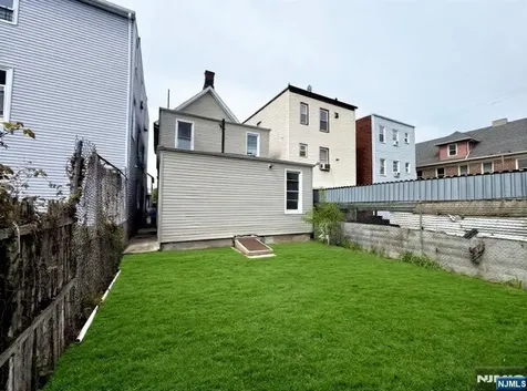 231 Clark Place Elizabeth NJ 07206