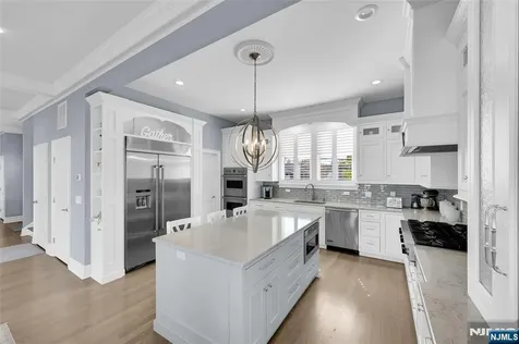 6 Capstan Road Ocean NJ 08758
