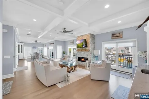 6 Capstan Road Ocean NJ 08758