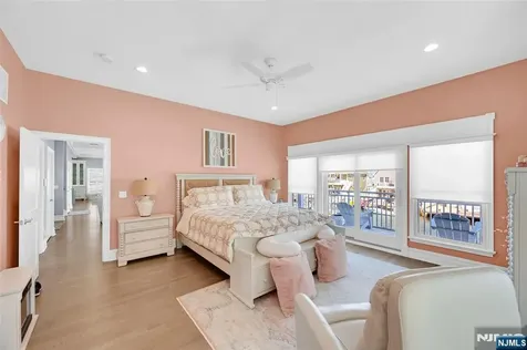 6 Capstan Road Ocean NJ 08758