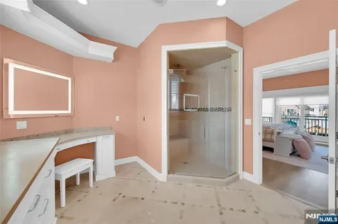 6 Capstan Road Ocean NJ 08758