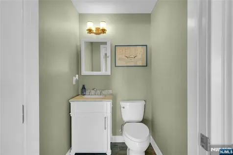 6 Capstan Road Ocean NJ 08758