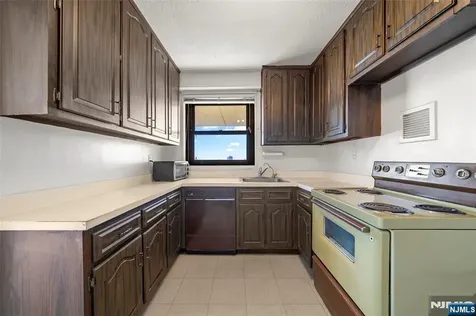 7855 Boulevard East North Bergen NJ 07047