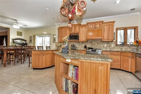 34 Split Rock Road West Milford NJ 07480