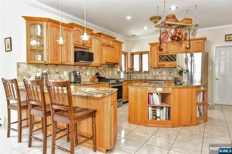 34 Split Rock Road West Milford NJ 07480