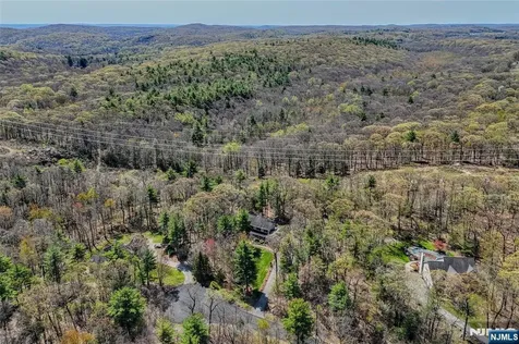 34 Split Rock Road West Milford NJ 07480
