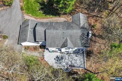 34 Split Rock Road West Milford NJ 07480