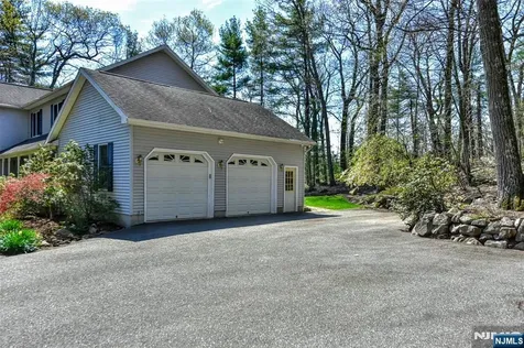 34 Split Rock Road West Milford NJ 07480