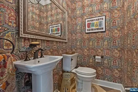 282 Forest Avenue Glen Ridge NJ 07028