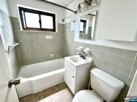 400 Fairview Avenue Fort Lee NJ 07024