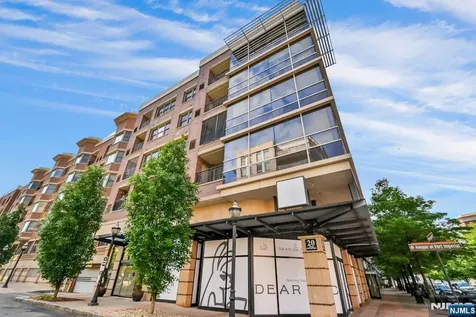 20 Ave At Port Imperial West New York NJ 07093