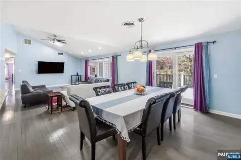 682 Floyd Street Englewood Cliffs NJ 07632