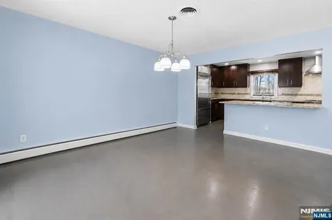 682 Floyd Street Englewood Cliffs NJ 07632