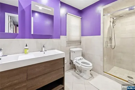 682 Floyd Street Englewood Cliffs NJ 07632