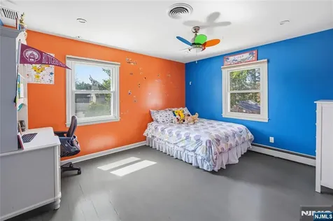 682 Floyd Street Englewood Cliffs NJ 07632
