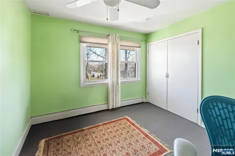 682 Floyd Street Englewood Cliffs NJ 07632