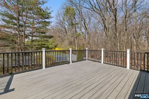 682 Floyd Street Englewood Cliffs NJ 07632