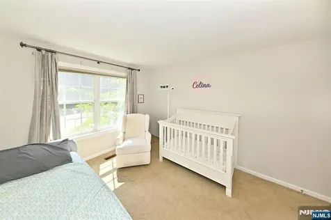 32 Rosewood Court Haledon NJ 07508