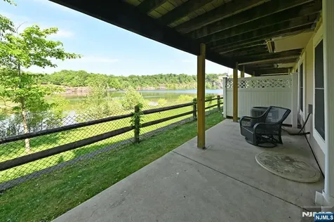 32 Rosewood Court Haledon NJ 07508