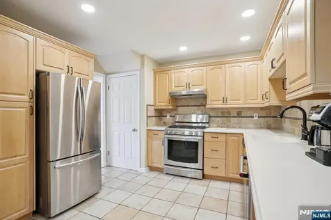 84 Westland Road Cedar Grove NJ 07009