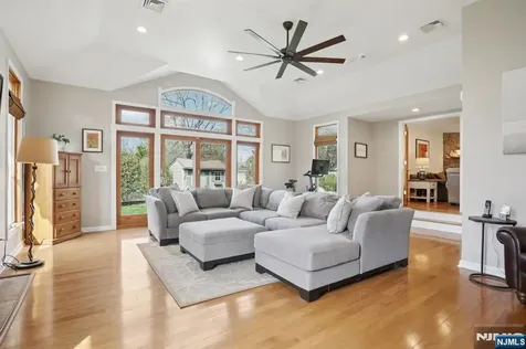 84 Westland Road Cedar Grove NJ 07009
