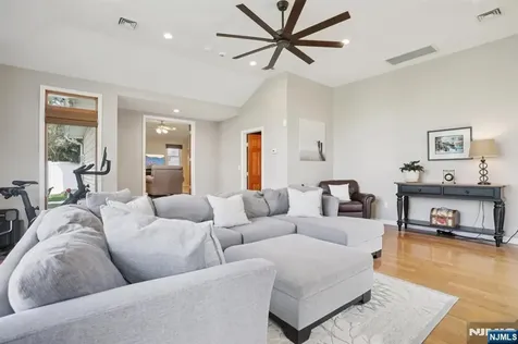 84 Westland Road Cedar Grove NJ 07009