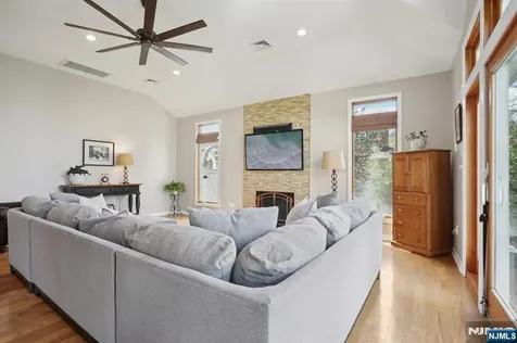 84 Westland Road Cedar Grove NJ 07009