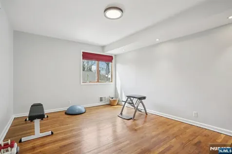 84 Westland Road Cedar Grove NJ 07009