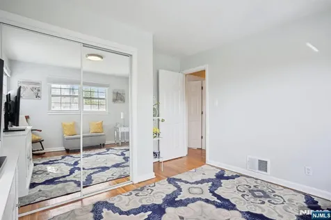 84 Westland Road Cedar Grove NJ 07009
