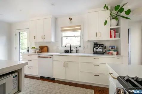 583 Highland Avenue Montclair NJ 07043