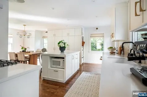 583 Highland Avenue Montclair NJ 07043