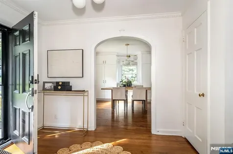 583 Highland Avenue Montclair NJ 07043
