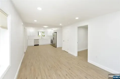 385 Goffle Road Ridgewood NJ 07450