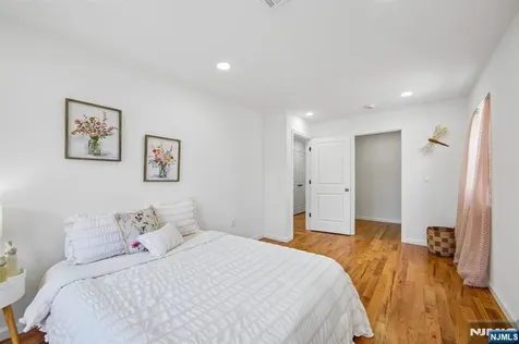 207 Lake Shore Drive Par-troy Hills Twp. NJ 07034