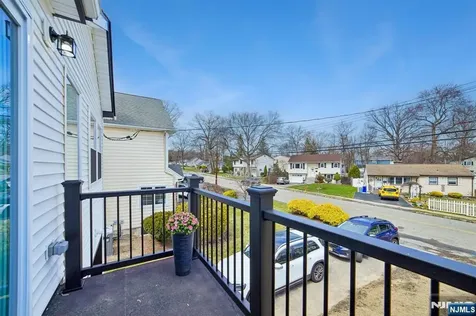 207 Lake Shore Drive Par-troy Hills Twp. NJ 07034