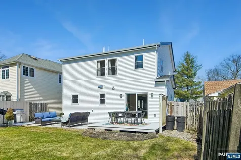 207 Lake Shore Drive Par-troy Hills Twp. NJ 07034