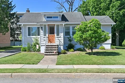 115 Forest Place Rochelle Park NJ 07662