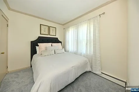 115 Forest Place Rochelle Park NJ 07662