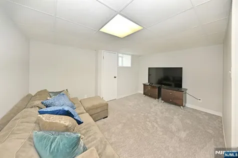 115 Forest Place Rochelle Park NJ 07662