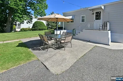 115 Forest Place Rochelle Park NJ 07662