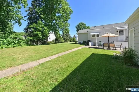 115 Forest Place Rochelle Park NJ 07662