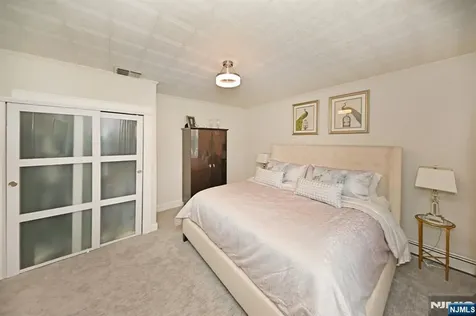 115 Forest Place Rochelle Park NJ 07662