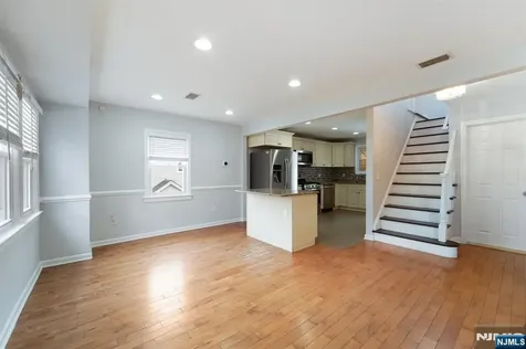 19 Elmwood West Orange NJ 07052