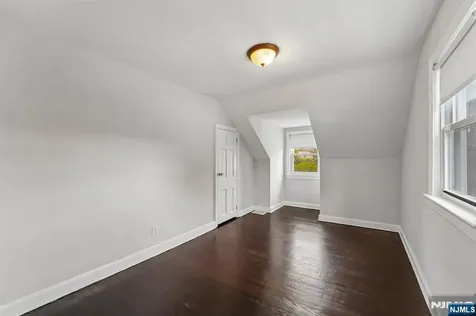 19 Elmwood West Orange NJ 07052