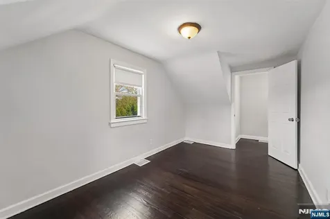 19 Elmwood West Orange NJ 07052