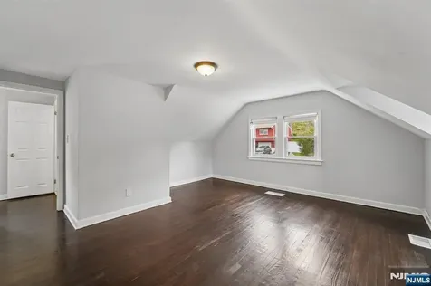19 Elmwood West Orange NJ 07052