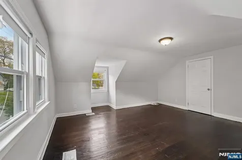 19 Elmwood West Orange NJ 07052