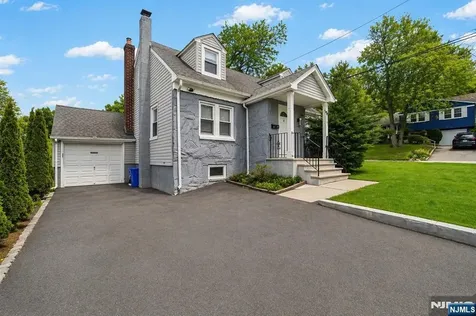 19 Elmwood West Orange NJ 07052
