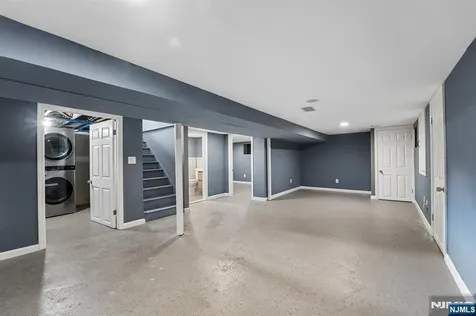 19 Elmwood West Orange NJ 07052